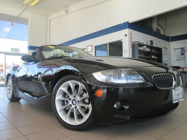 2005 BMW Z4 2 Door