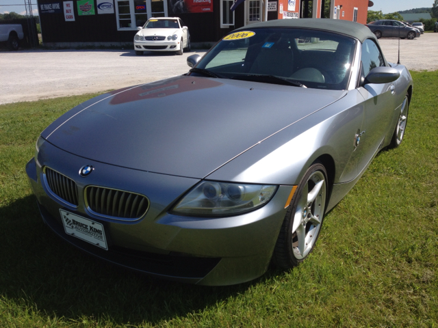 2006 BMW Z4 Supercab-short-xlt-cap-4wd-6 CD-1 Owner