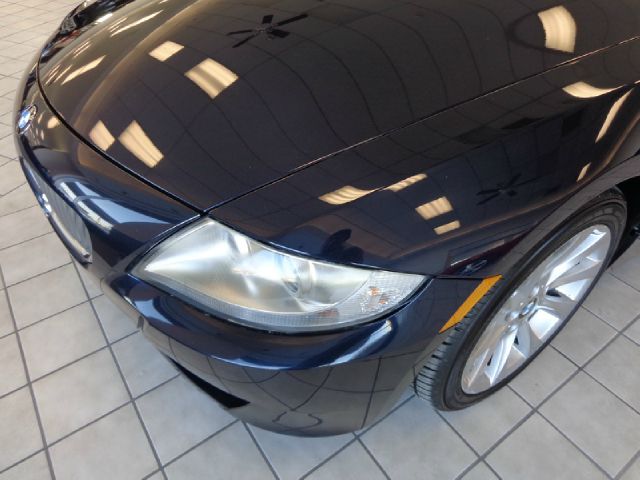 2006 BMW Z4 4 DOOR CAB