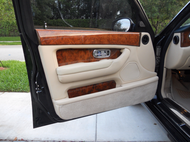 1999 Bentley ARNAGE Base