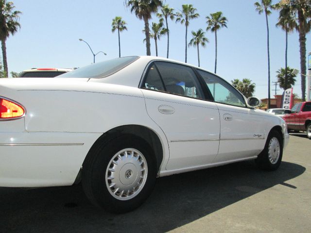 2000 Buick Century SLT 25