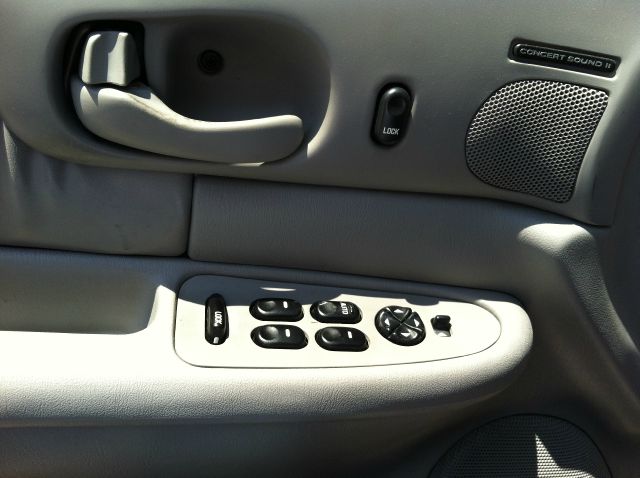 2002 Buick Century Touring_leather