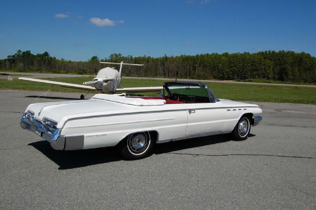 1962 Buick Electra 225 Convertible 3.6l DI W/nav