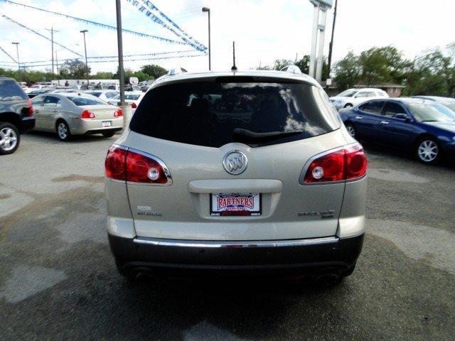 2008 Buick Enclave All The Whistlesbells