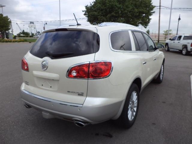 2009 Buick Enclave All The Whistlesbells