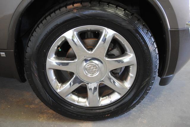 2009 Buick Enclave 328xi Sedan Navigation Premium PKG AWD