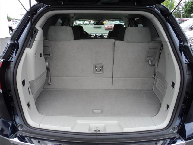 2009 Buick Enclave GS 460 Sedan 4D