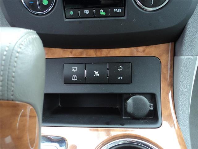 2009 Buick Enclave GS 460 Sedan 4D