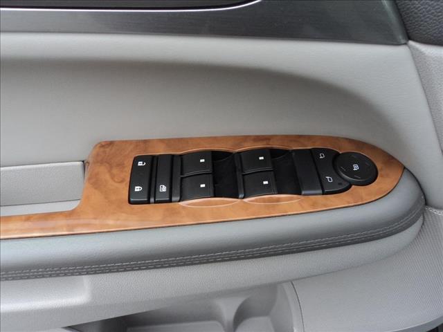 2009 Buick Enclave GS 460 Sedan 4D