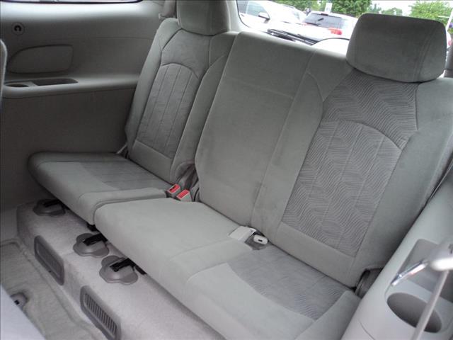 2009 Buick Enclave GS 460 Sedan 4D