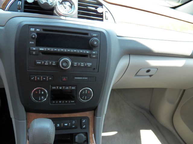 2010 Buick Enclave SV V6
