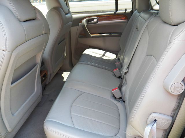 2010 Buick Enclave SV V6