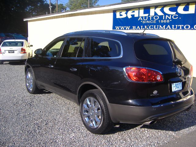 2011 Buick Enclave 4d Wagon SLT