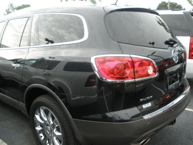 2011 Buick Enclave 4d Wagon SLT