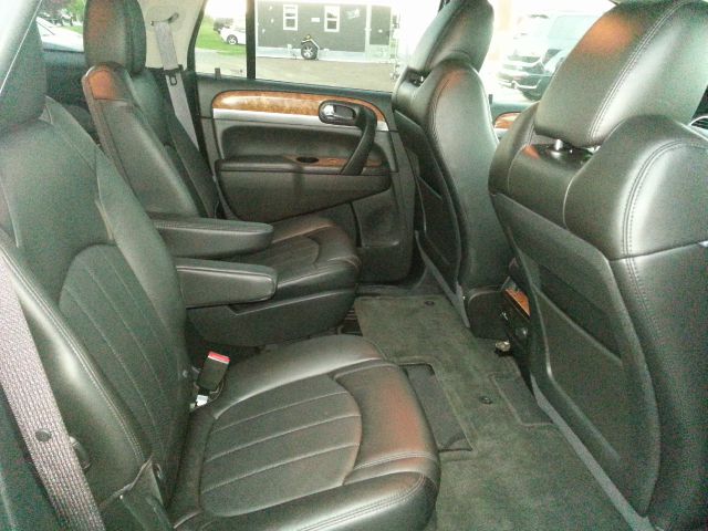 2011 Buick Enclave SV V6