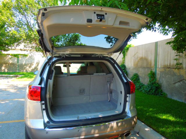 2011 Buick Enclave SV V6