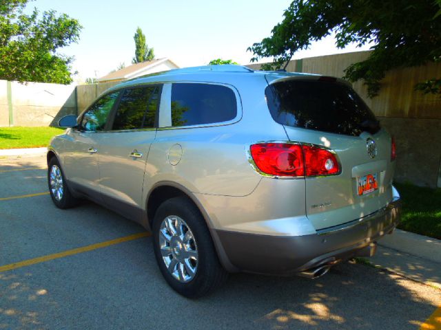 2011 Buick Enclave SV V6