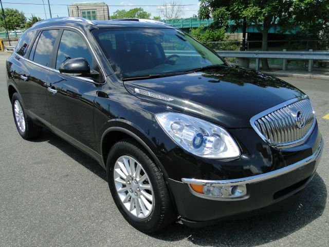 2011 Buick Enclave SV V6