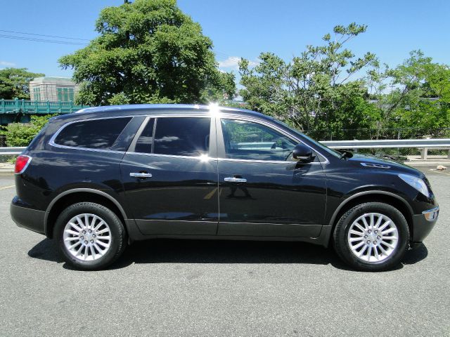 2011 Buick Enclave SV V6