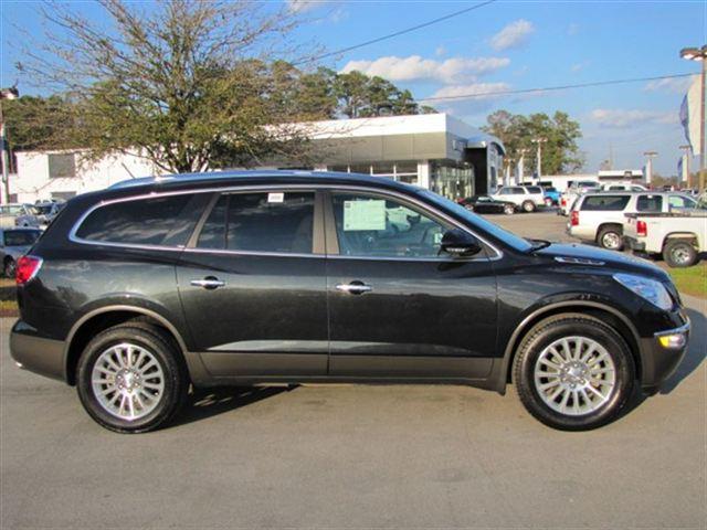 2011 Buick Enclave SV V6