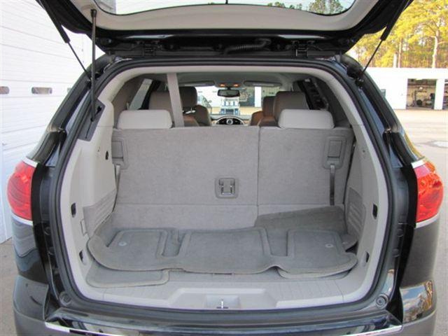 2011 Buick Enclave SV V6