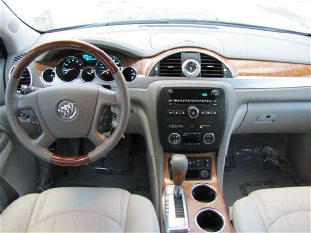 2011 Buick Enclave SV V6