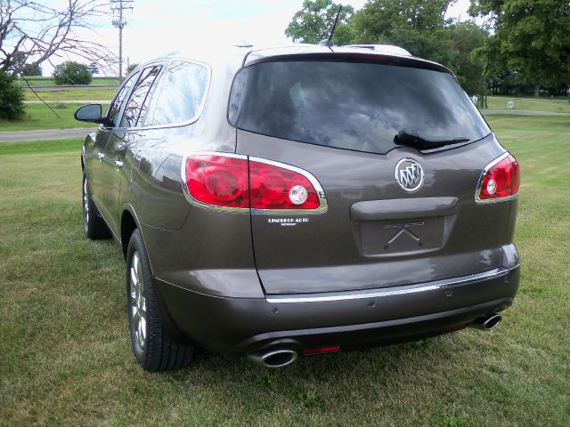 2012 Buick Enclave V6 - LOW Miles