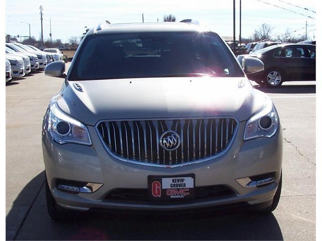 2013 Buick Enclave V6 - LOW Miles