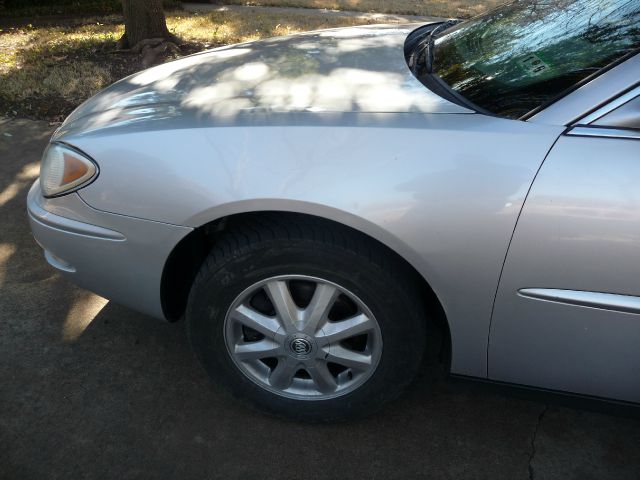 2005 Buick LaCrosse GS 460 Sedan 4D