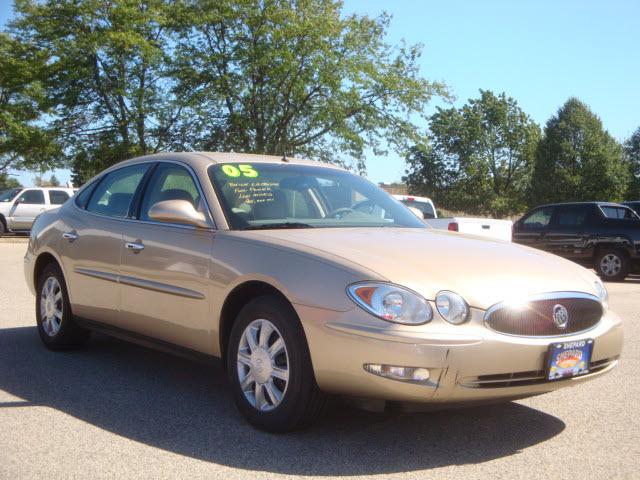 2005 Buick LaCrosse GS 460 Sedan 4D