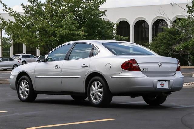 2005 Buick LaCrosse GS 460 Sedan 4D