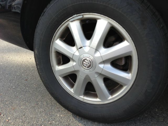 2005 Buick LaCrosse GS 460 Sedan 4D