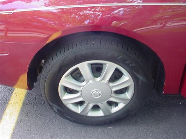 2005 Buick LaCrosse GS 460 Sedan 4D