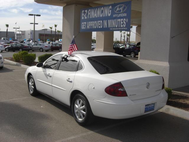 2005 Buick LaCrosse GS 460 Sedan 4D