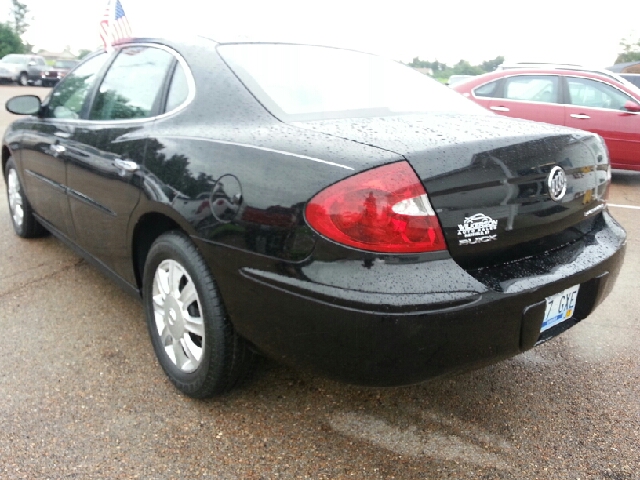 2005 Buick LaCrosse GS 460 Sedan 4D