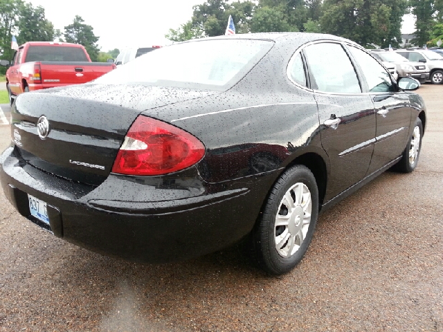 2005 Buick LaCrosse GS 460 Sedan 4D