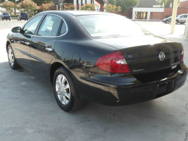2005 Buick LaCrosse GS 460 Sedan 4D