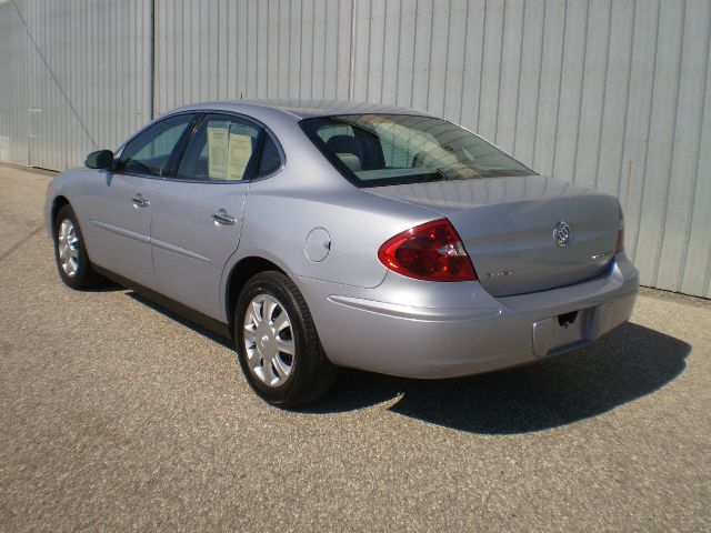 2005 Buick LaCrosse GS 460 Sedan 4D