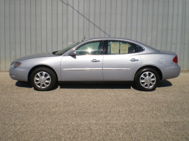 2005 Buick LaCrosse GS 460 Sedan 4D