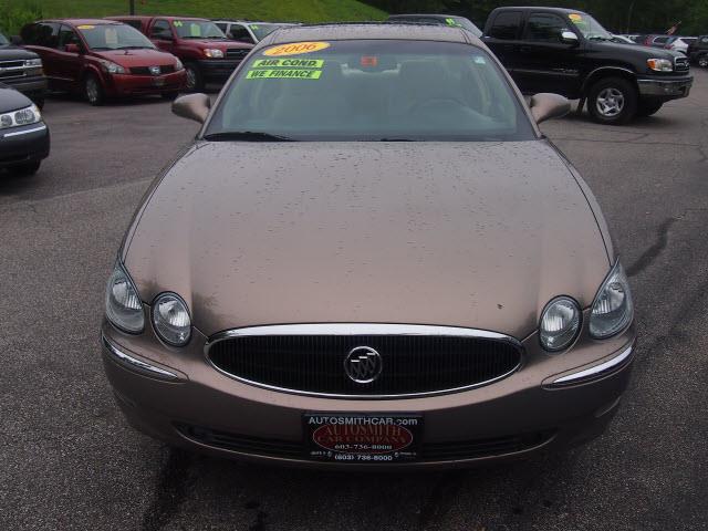 2006 Buick LaCrosse GL Sedan 4D