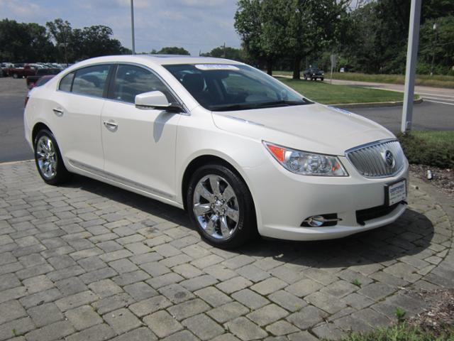 2010 Buick LaCrosse 2500 QUAD SLT
