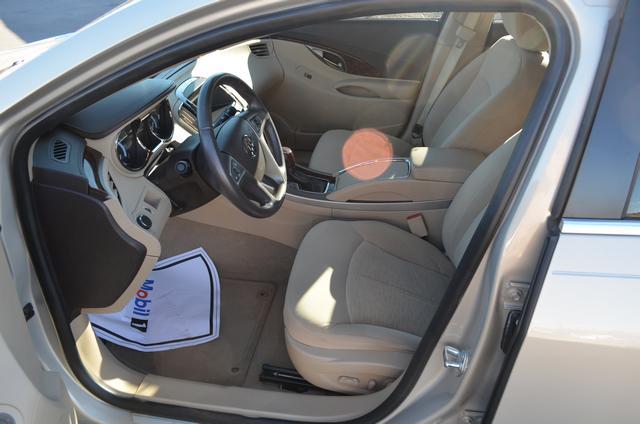 2012 Buick LaCrosse Turbo / Komfort