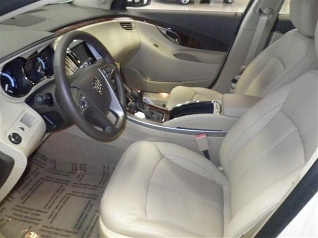 2013 Buick LaCrosse 4X4- SR5- Double Cab