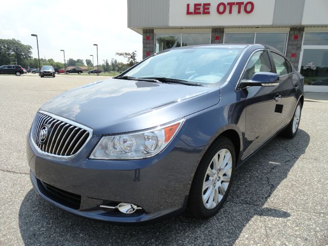 2013 Buick LaCrosse 2dr Cpe 328i RWD Spotrs
