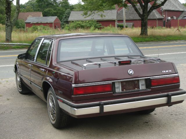1989 Buick LeSabre SLT 25