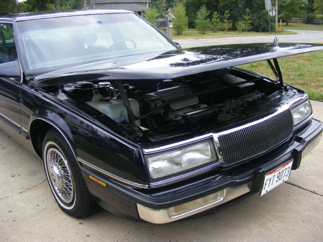 1990 Buick LeSabre SLT 25