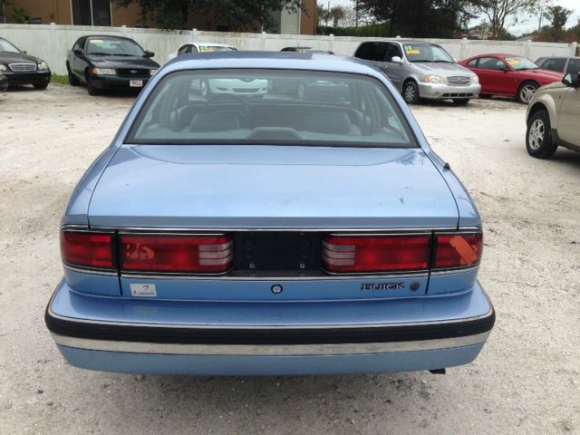 1992 Buick LeSabre SLT 25
