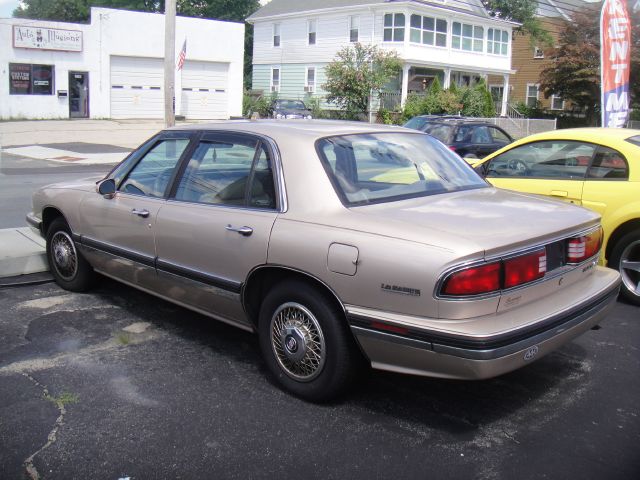 1992 Buick LeSabre SLT 25