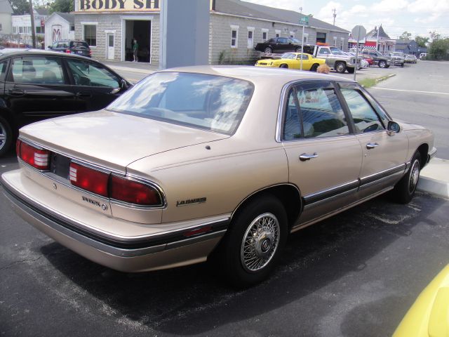 1992 Buick LeSabre SLT 25