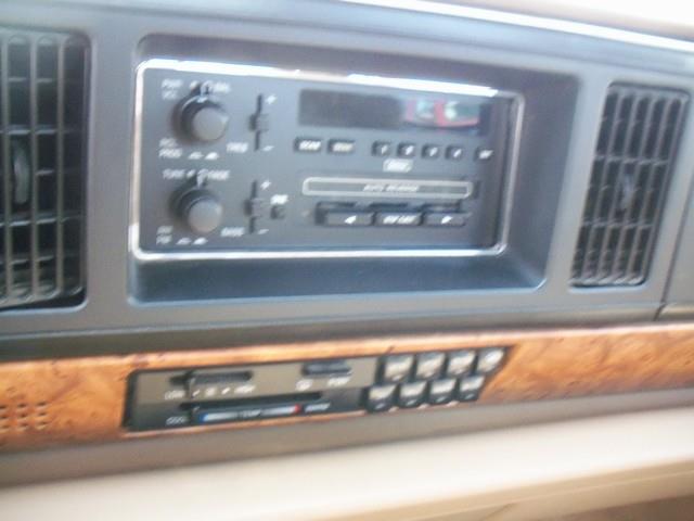 1993 Buick LeSabre SLT 25